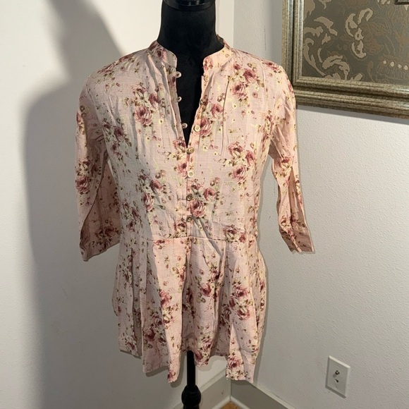 ZOLA pink floral print 1/2 buttoned down 3/4 sleeves pleated top blouse Sz M-L - Picture 1 of 5